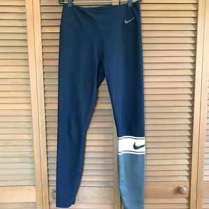 Nike leggings